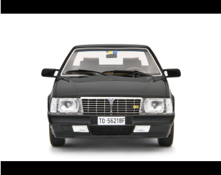 Lancia Thema 8.32 1986 NERO EBANO Laudoracing 1:18 Resinemodell (Türen, Motorhaube... nicht zu öffnen!)